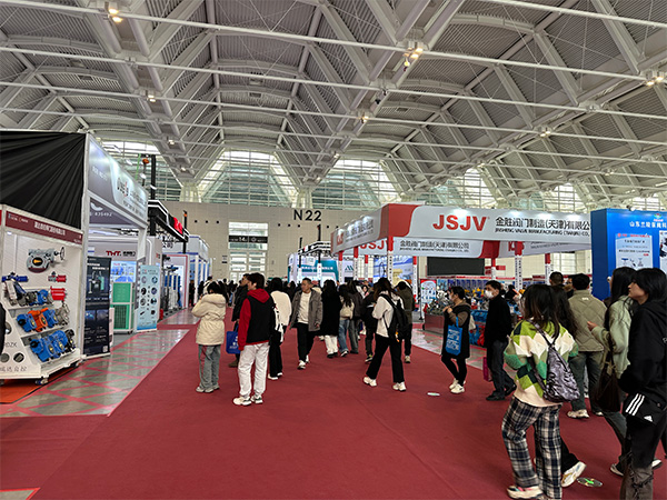 第21屆(jiè)天津工博會2025智能泵閥展(圖5) 第21屆天津工博會2025智能泵閥展(圖5)