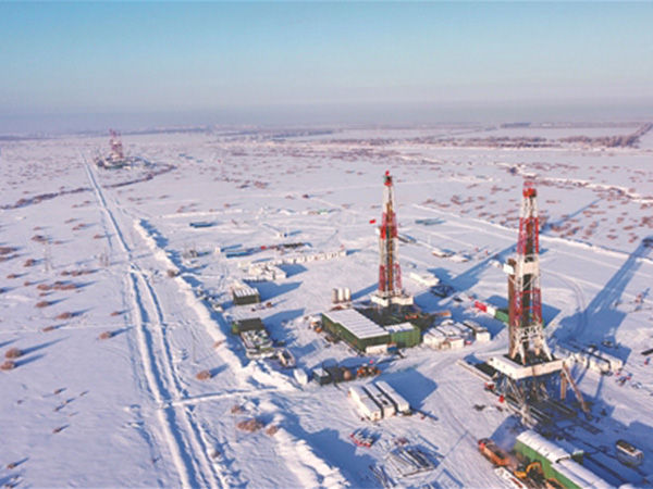 The Daqing Oilfield has maintained a stable output of over 10 million tons for 24 consecutive years (圖1) The Daqing Oilfield has maintained a stable output of over 10 million tons for 24 consecutive years (圖(tú)1)