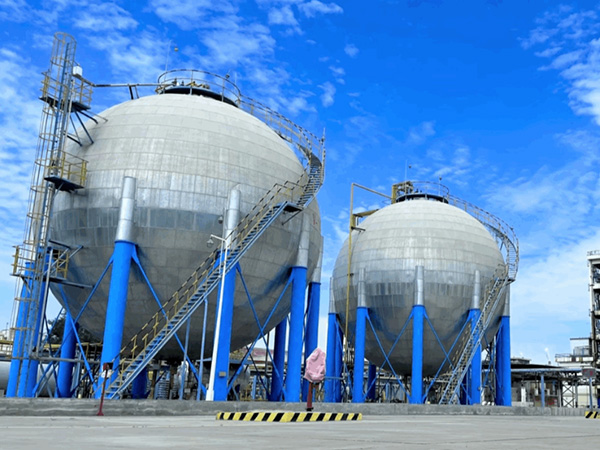 Lanzhou Petrochemical Company has successfully solved the problem of processing high-sulfur crude oi(圖1) Lanzhou Petrochemical Company has successfully solved the problem of processing high-sulfur crude oi(圖1)